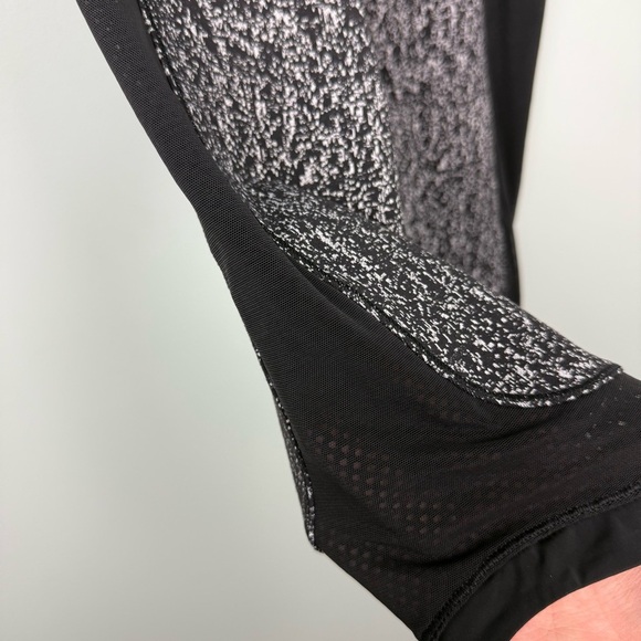 Lululemon Fit Physique Crop Luon Jacquard 19" - Picture 8 of 8